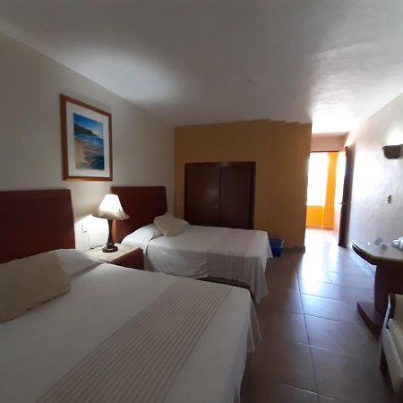 Hotel Maria Teresa Playa Azul Exteriör bild